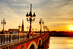 pont de bordeaux et coucher de soleil